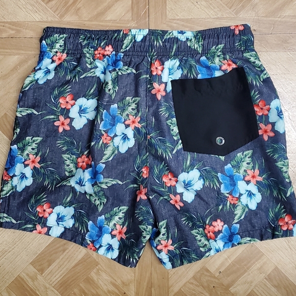 Swim Summer Hollister Men Short - Picture 2 of 3